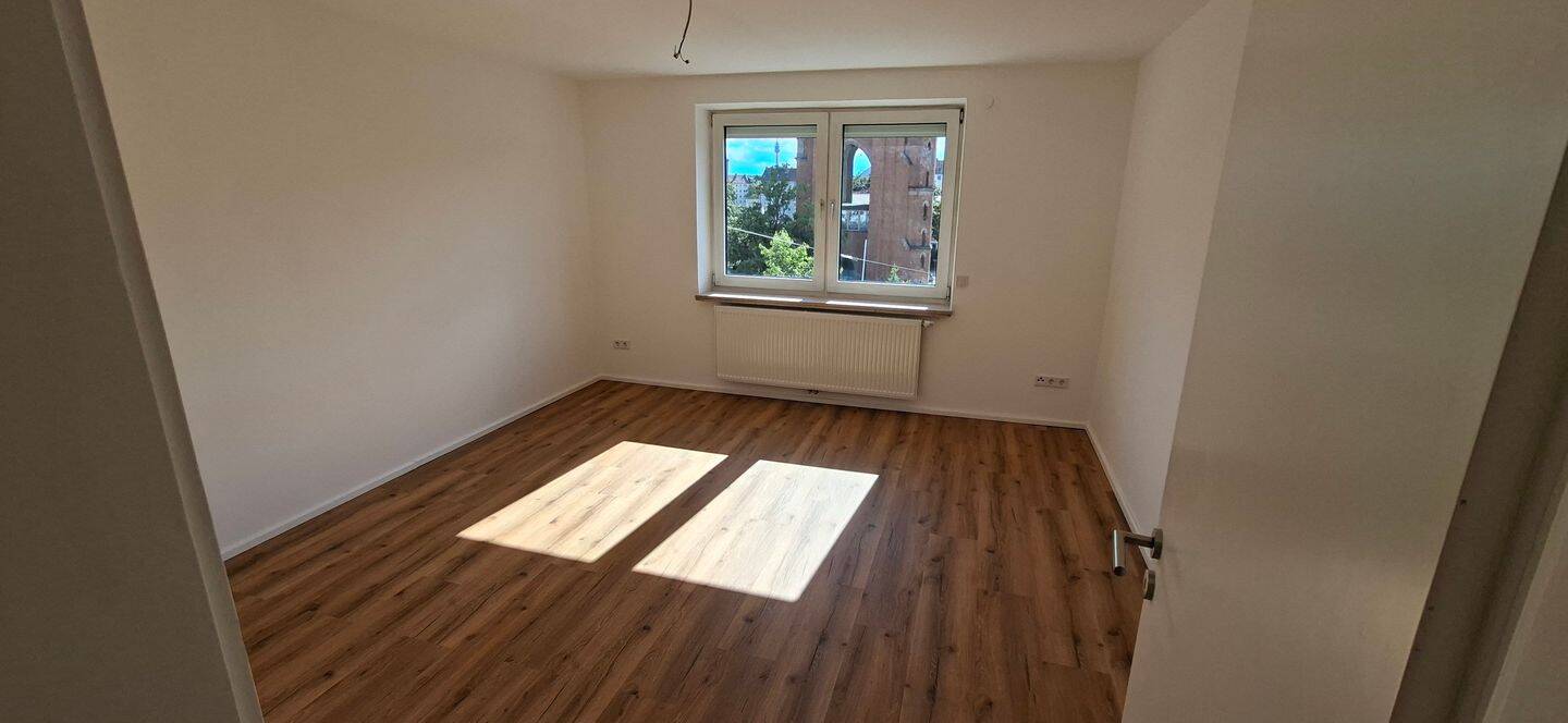 frisch renovierte Wohnung – zentral gelegen, 90443 Nürnberg