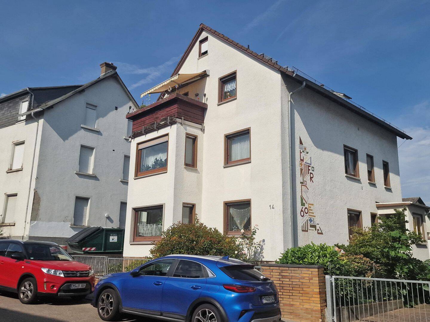 Charmantes 1-2 Familienhaus mit eingewachsenem Garten und außergewöhnlichem Platzangebot, 65760 Eschborn