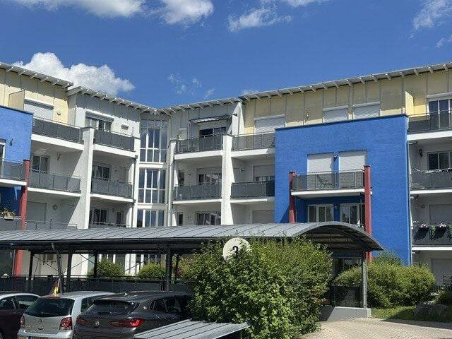 Exklusives Wohngefühl zentrumsnah – 2-Zimmer-Wohnung mit Balkon und zusätzlichem Raum, 84130 Dingolfing