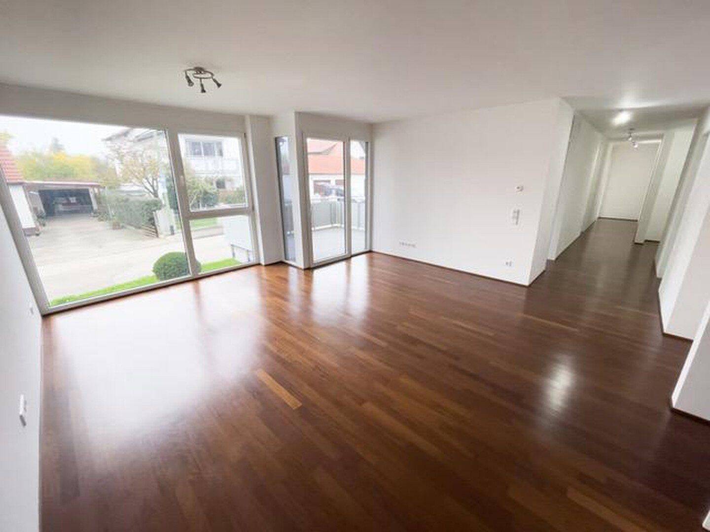 Hochwertige, helle und moderne 3-Zimmer-Wohnung, 89284 Pfaffenhofen a.d. Roth