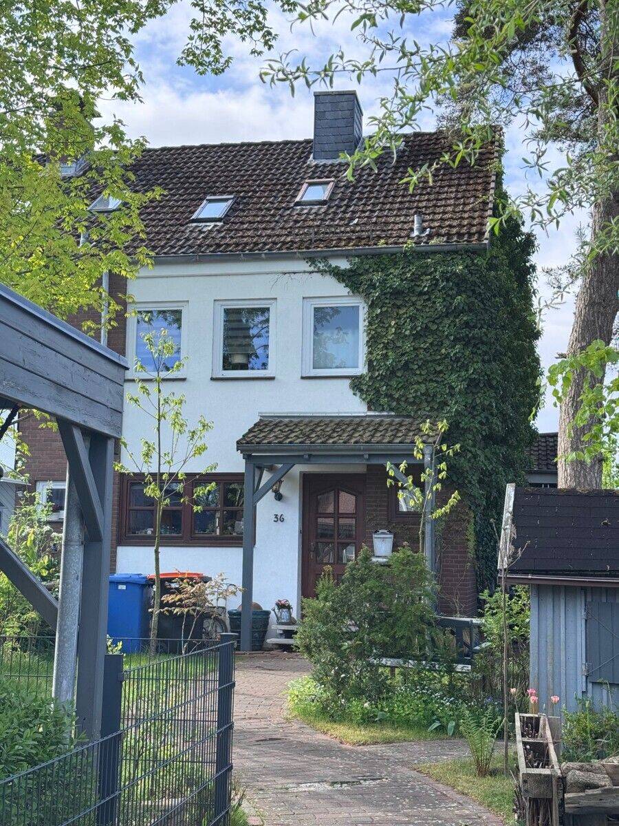Gepflegtes Reihenendhaus mit 5 Zimmern, Terrasse & Vollkeller – vermietet (NKM 1.019 €), 24576 Bad Bramstedt