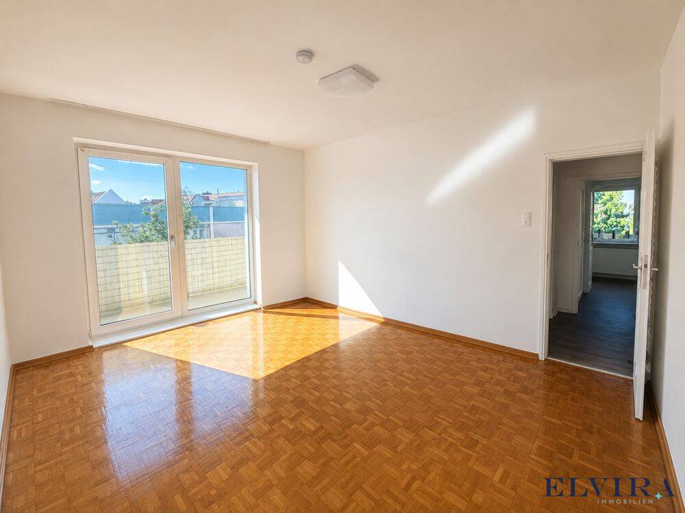 Elvira – Am Harras – 2,5 Zimmerwohnung mit Balkon, 81373 München (Sendling Sendling-Westpark)