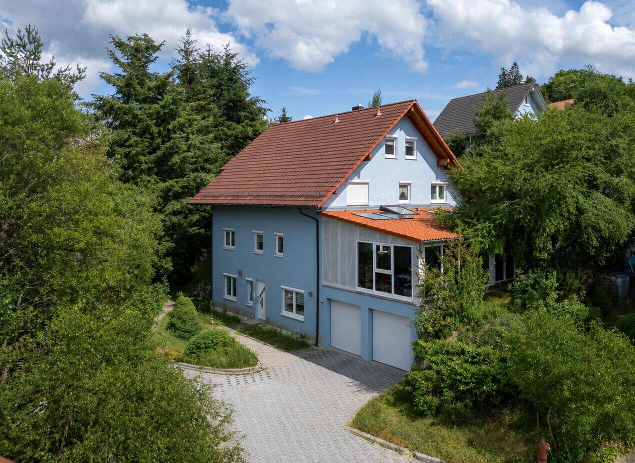 Großzügiges Zuhause für eine große Familie mit Einliegerwohnung, 78089 Unterkirnach