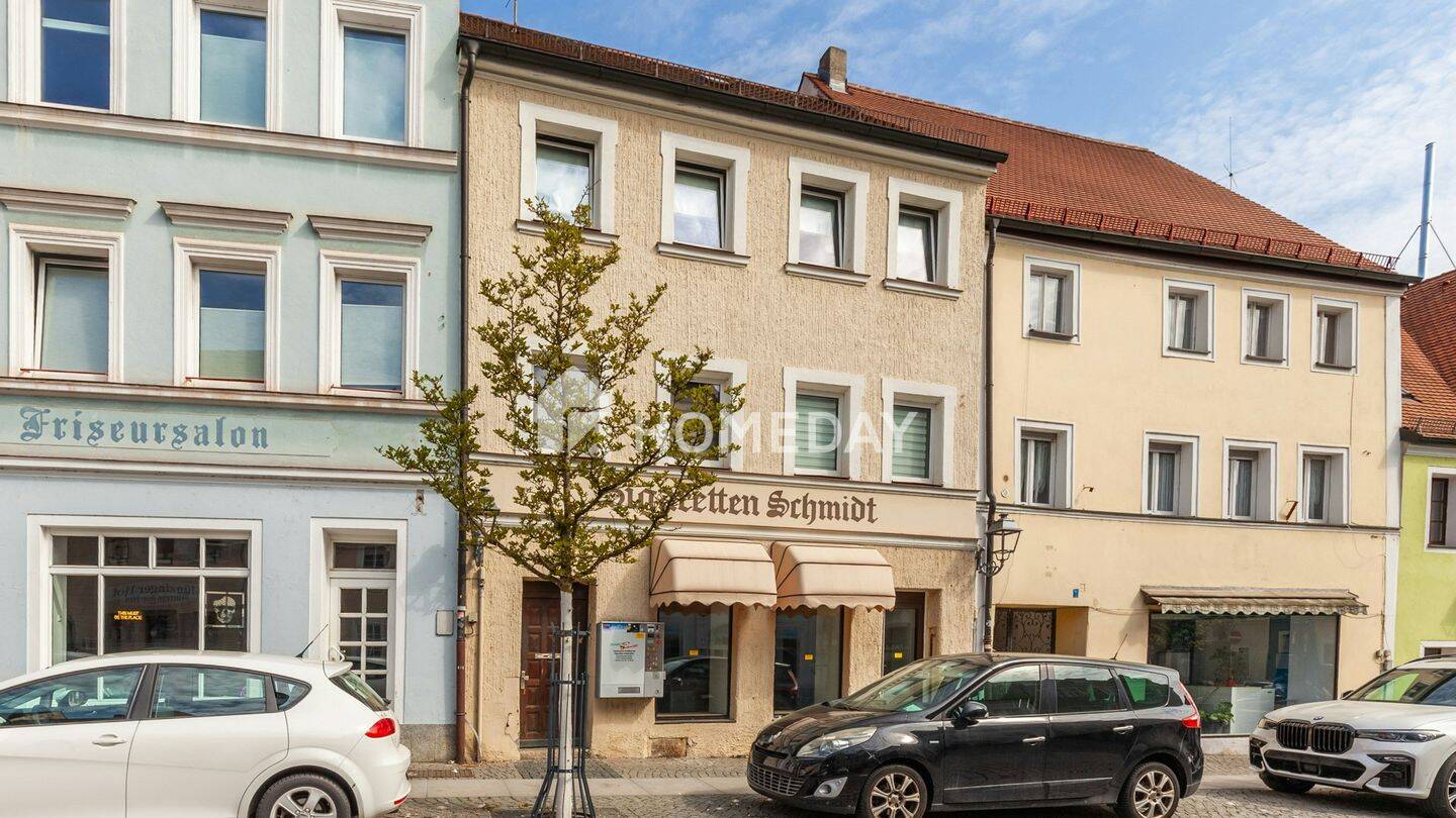 Wohn- und Geschäftshaus in bester Altstadtlage – 2 Wohnungen und Gewerbeeinheit, 92224 Amberg