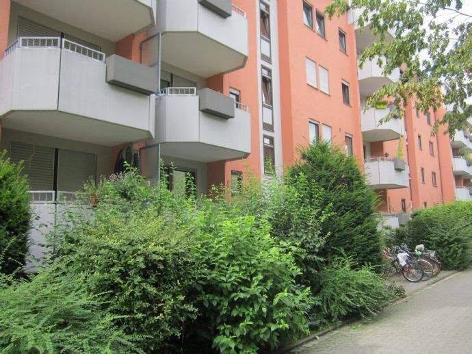 Frisch renovierte, zentral gelegene 1,5-Zimmer Stadtwohnung!, 91052 Erlangen (Anger Erlangen-Ost Erlangen-Süd Innenstadt)
