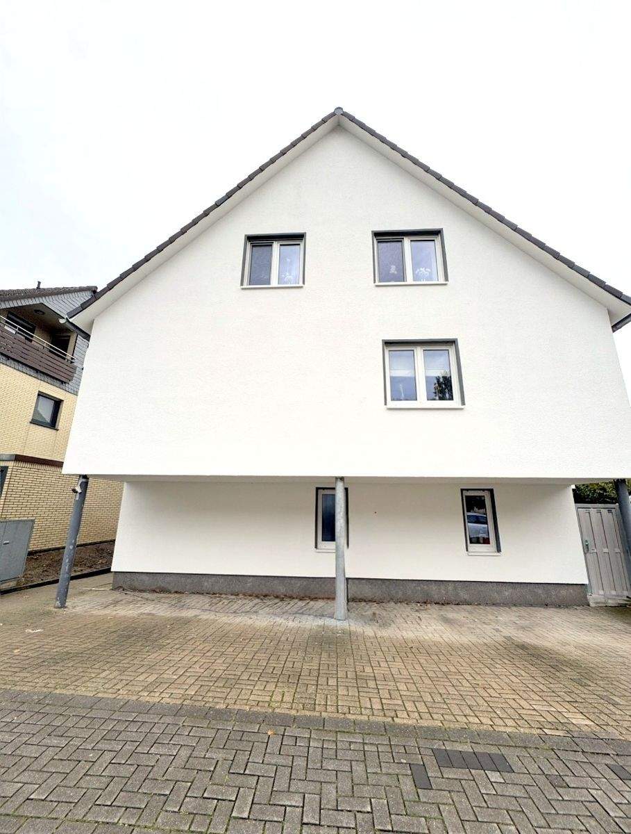 Gepflegte 2,5 Zimmer Eigentumswohnung mit Balkon, Stellplatz und Keller in Bochum Stiepel, 44797 Bochum (Linden Stiepel Weitmar Wiemelhausen)
