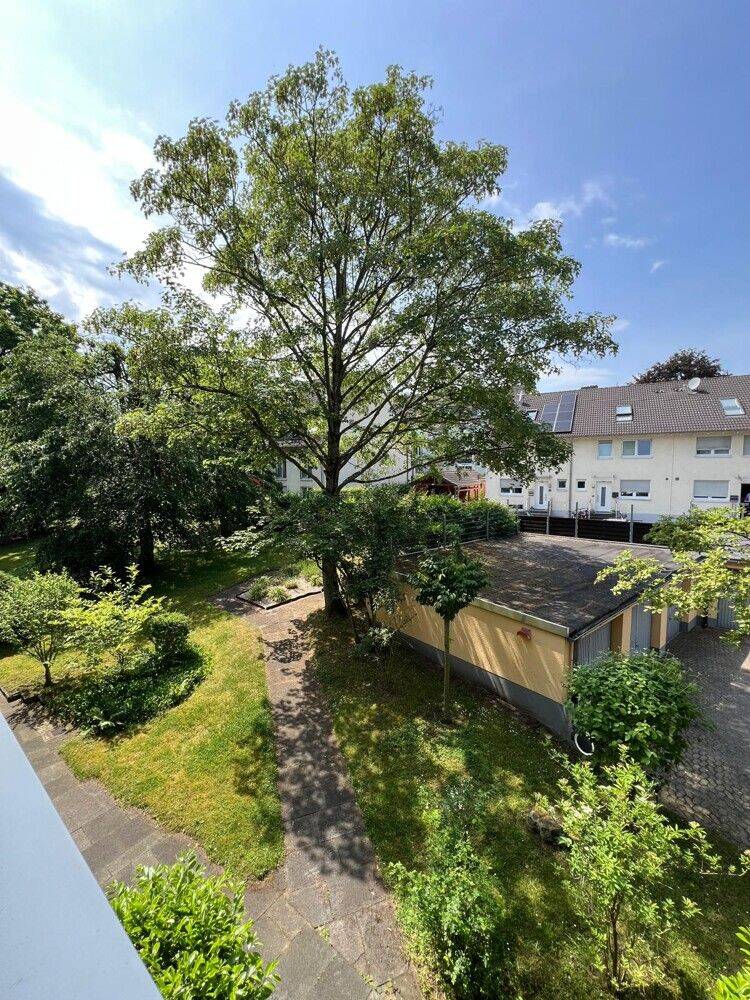 3 Zimmerwohnung mit Loggia in ruhiger Lage in Köln-Buchheim! KEIN JOBCENTER!, 51067 Köln (Mülheim Buchheim Dellbrück Holweide)