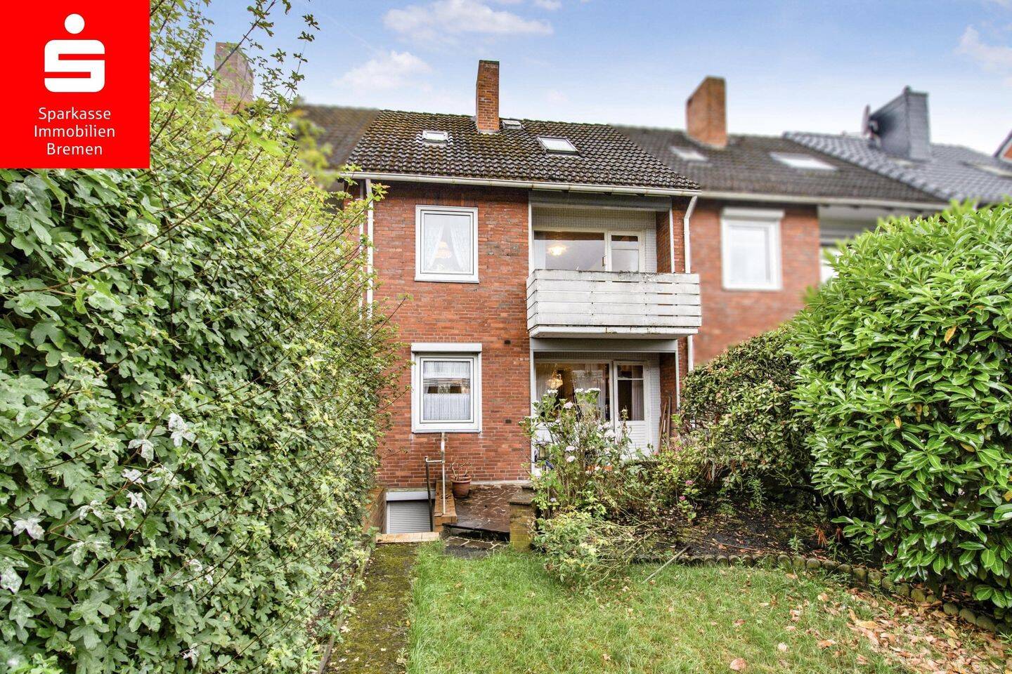 Utbremen: Attraktives Reihenmittelhaus in beliebter Lage – Garage möglich!, 28217 Bremen (Handelshäfen Steffensweg Utbremen Westend)