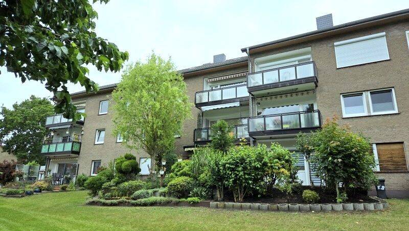 Frisch renovierte Wohnung mit 2 Loggien in ruhiger, zentrumsnaher Wohnlage!, 27749 Delmenhorst (Düsternort Mitte Schafkoven/Donneresch Stickgras/Annenriede)
