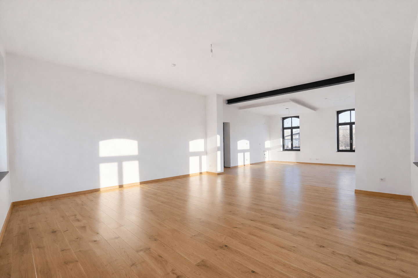 Außergewöhnliche, barrierefreie Erdgeschosswohnung mit Garten, Terrasse und Balkon, 37269 Eschwege