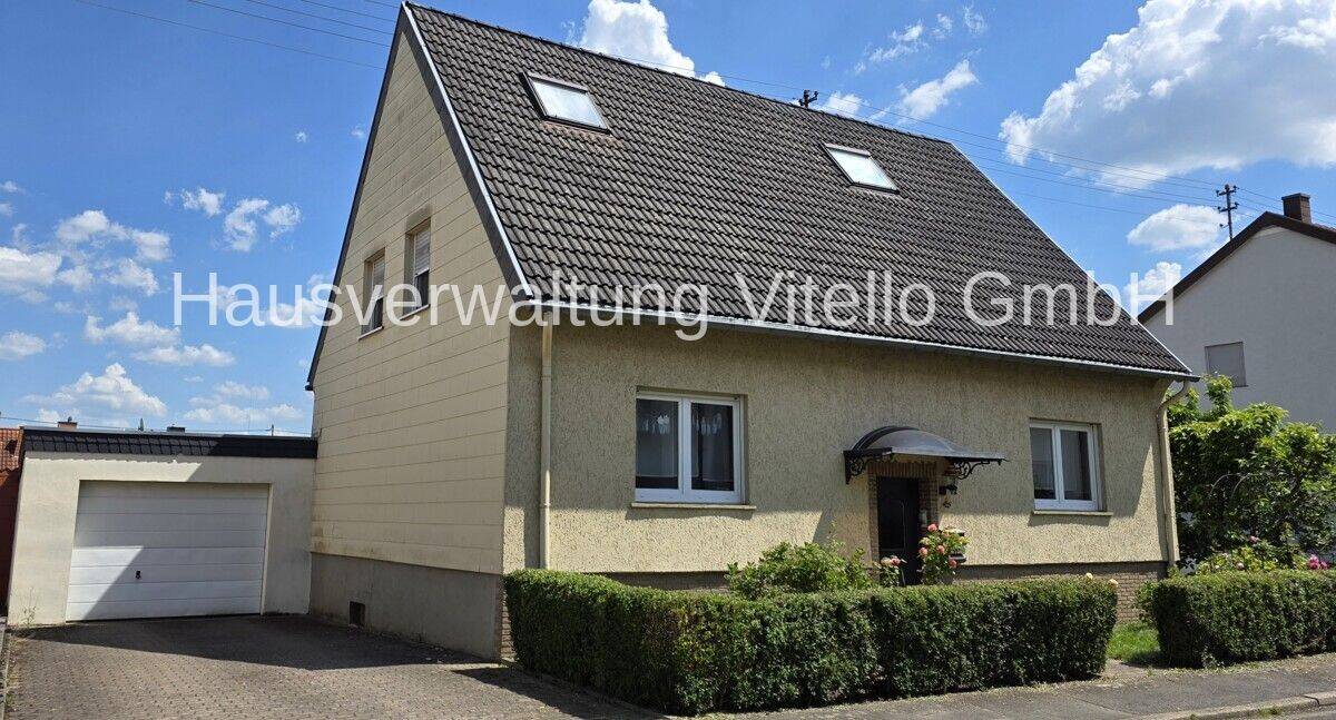 Charmantes Einfamilienhaus mit Garten und Garage in attraktiver Lage!, 66128 Saarbrücken