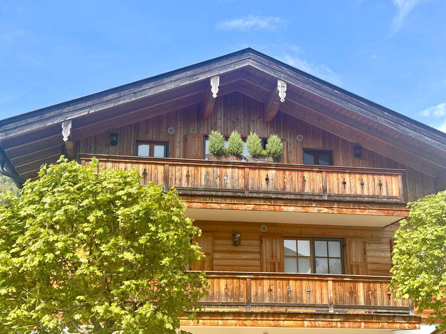 Eine ganze Etage Privatsphäre- barrierefreie Wohnung in ruhiger, sonniger Lage, 83700 Kreuth