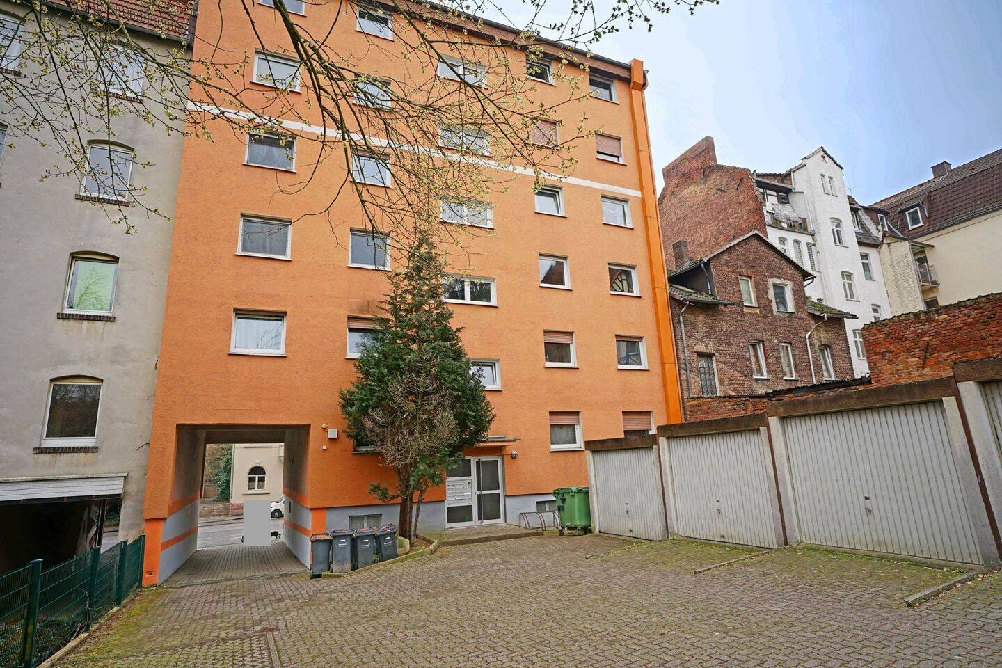 3-ZIMMER-WOHNUNG IN ZENTRALER LAGE IN KASSEL WEHLHEIDEN mit Balkon und eigenem PKW-Abstellplatz, 34121 Kassel (Mitte Süd Wehlheiden)