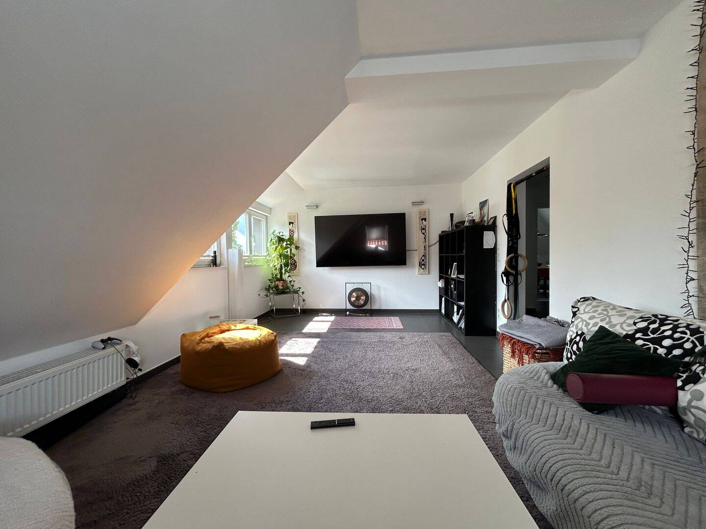 Voll möblierte 2,5-Zimmer-Wohnung in Stuttgart-Sonnenberg – Einfach einziehen und wohlfühlen, 70597 Stuttgart (Degerloch Hoffeld Kaltental Möhringen Sonnenberg)