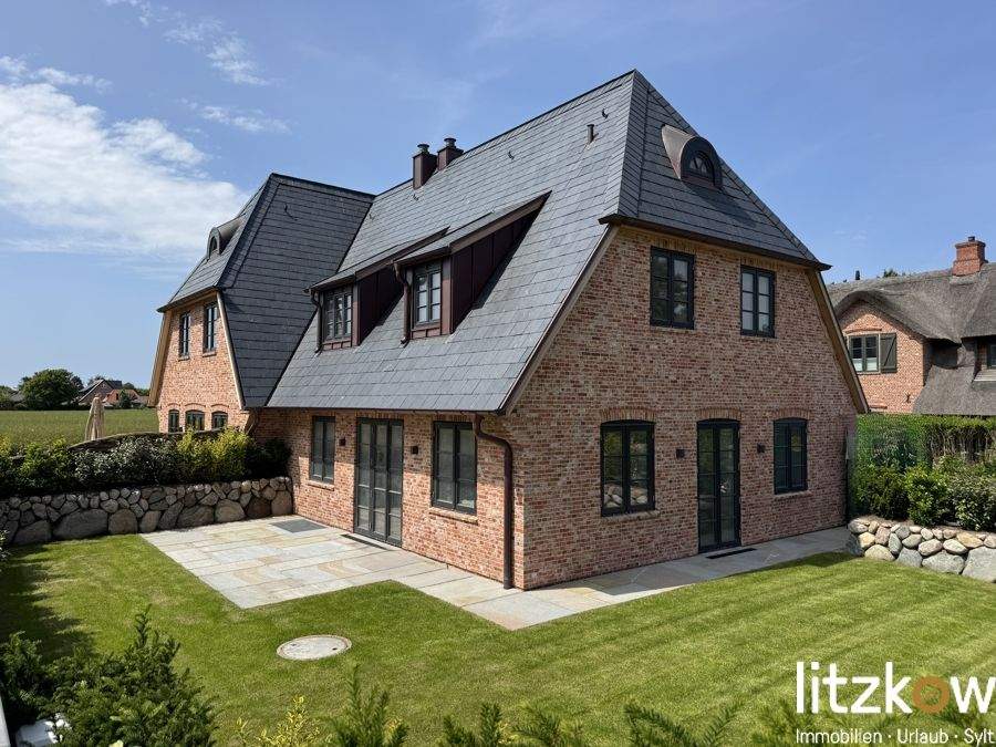 Neubau – Exklusive Haushälfte zum Erstbezug bereit !, 25980 Sylt