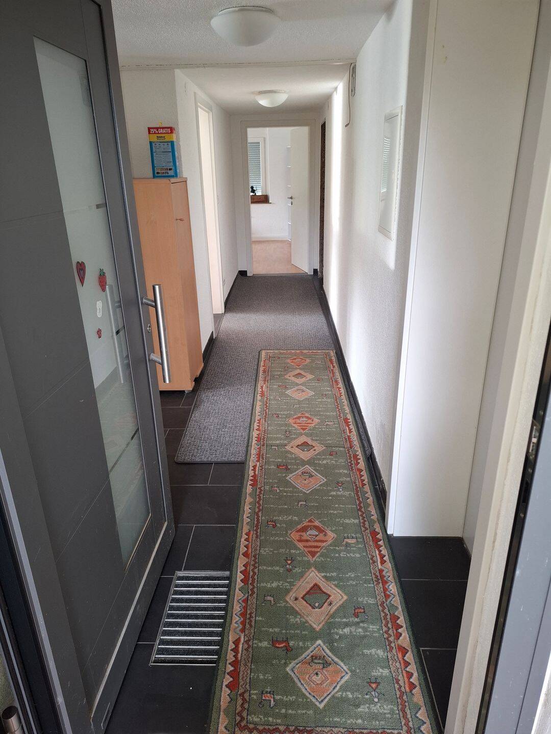 Helle kleine Wohnung mit Vorgarten und Carport für Singles oder Paare, 78120 Furtwangen im Schwarzwald