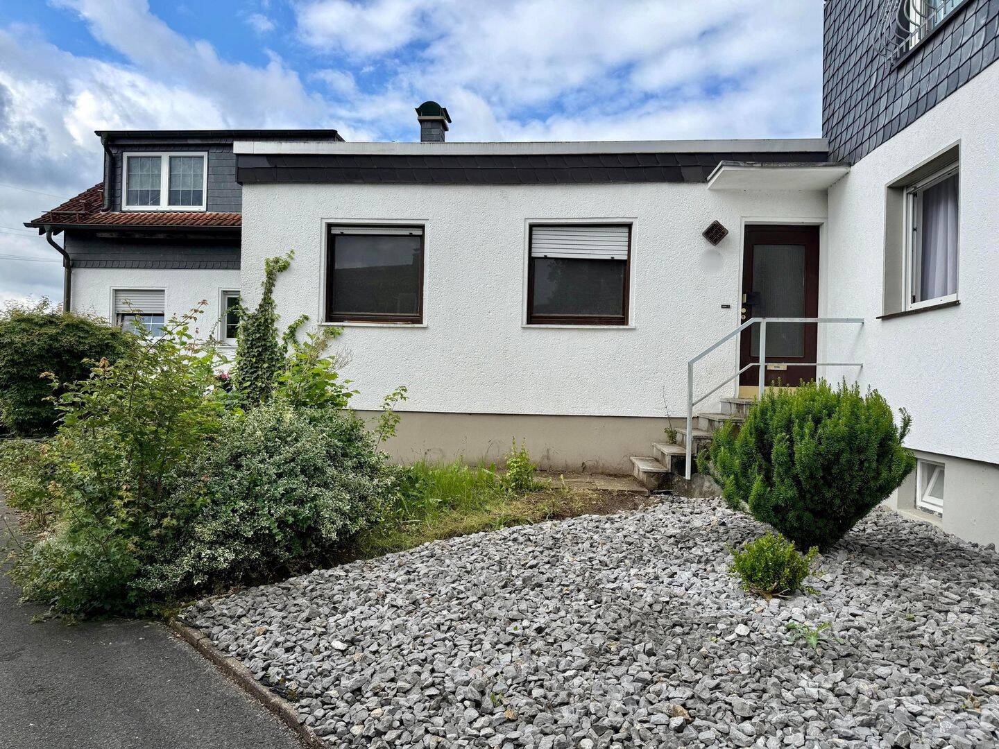 Sanierungsbedürftiges Reihenmittelhaus in Sackgassenlage, 58239 Schwerte