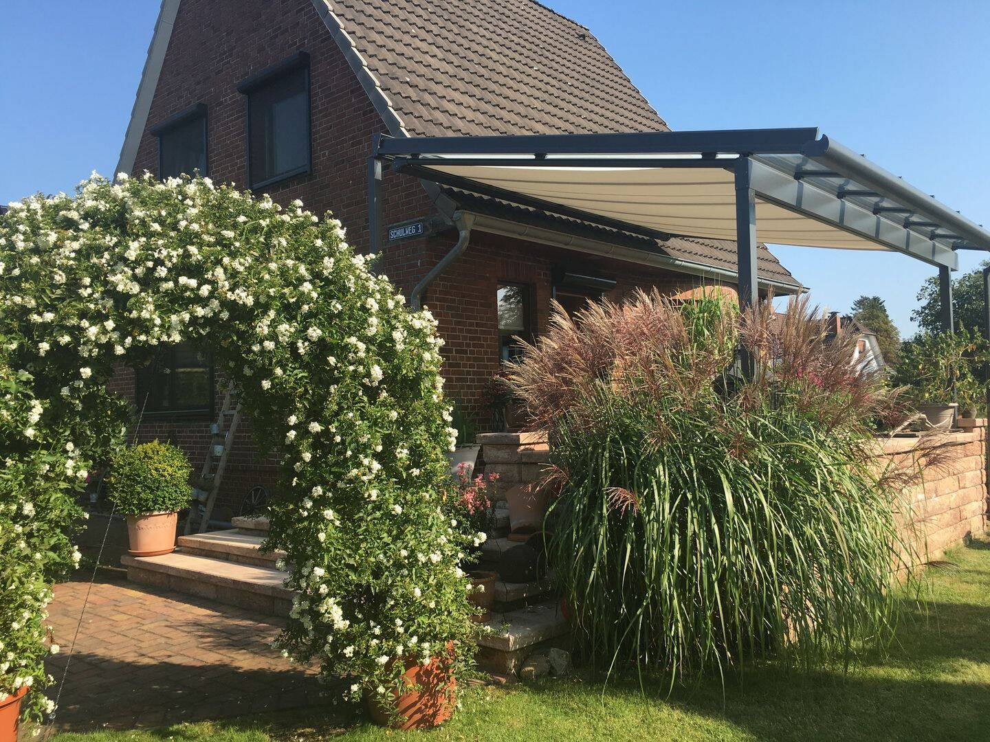 Charmantes Einfamilienhaus mit großem Grundstück in familienfreundlichem Ellerau, 25479 Ellerau