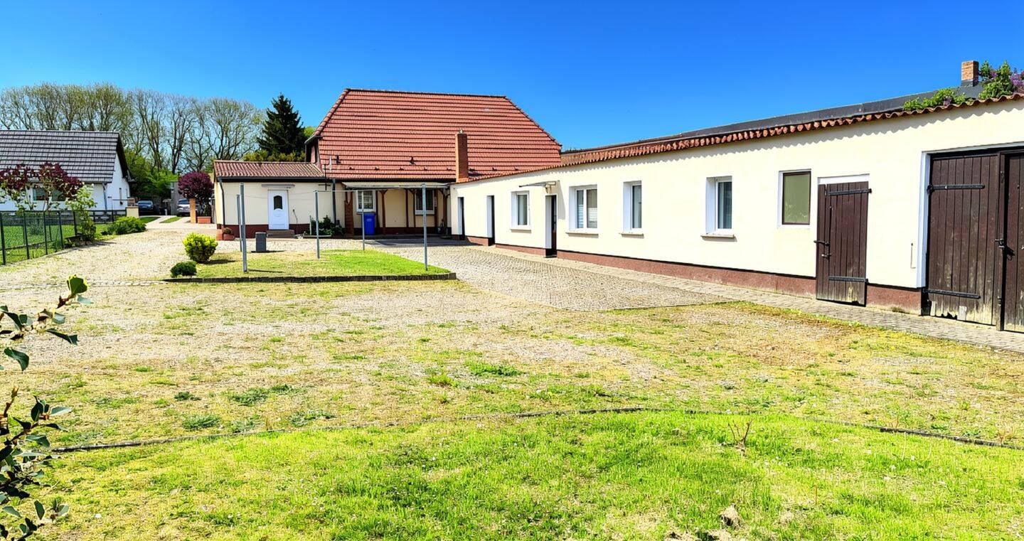 Mehr-Generationen-Haus! Einfamilienhaus mit FeWo und Einliegerwohnung, 18574 Garz/Rügen