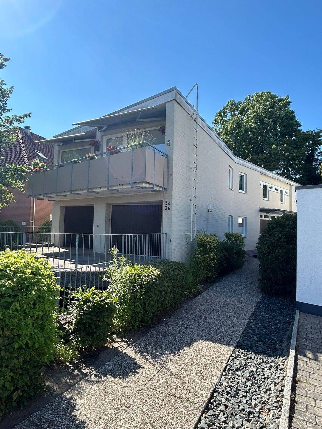Hochwertige 2-Zimmer-Wohnung mit Blick auf den Meerbach – Nienburg (Weser) – Bild 1 von 3