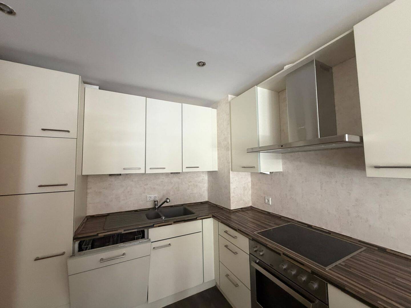2-Zimmer-Wohnung mit Aufzug und großem Balkon in Bad Homburg, 61350 Bad Homburg v.d. Höhe