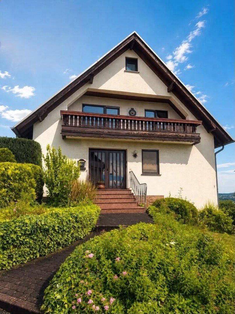 Einfamilienhaus mit Einliegerwohnung, 56191 Weitersburg