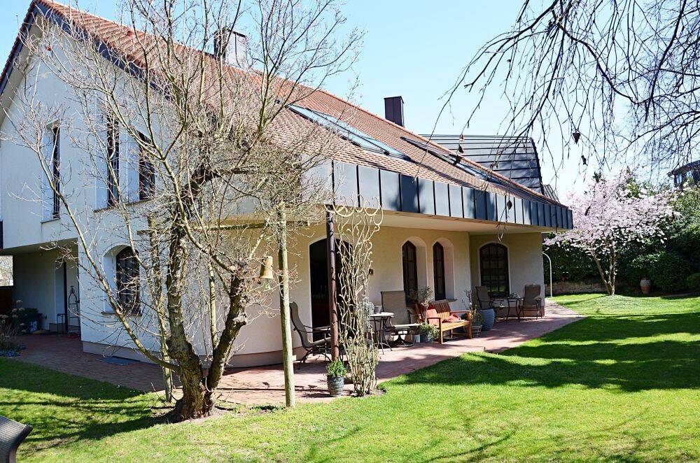 St.Leon-Rot / OT Rot – Exklusive Architektenvilla mit repräsentativer Eleganz im begehrten Wohngebiet, 68789 St. Leon-Rot (Sankt Leon)