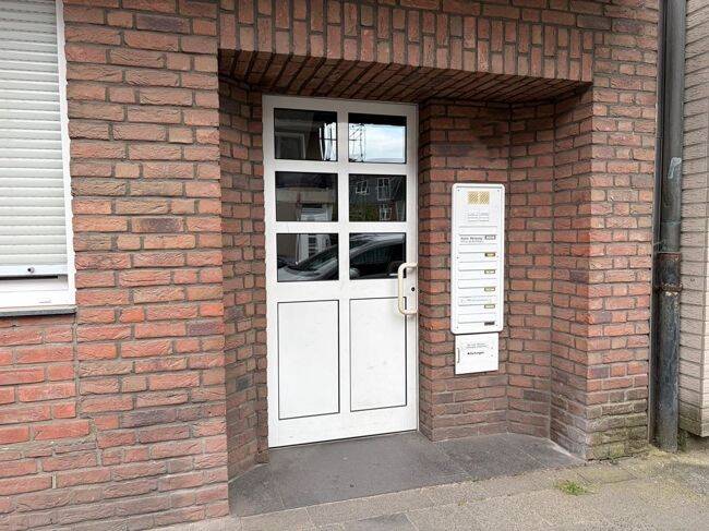 Moderne 4,5 Zimmer-Wohnung mit Garten- und Terrassenfläche in 47229 Duisburg, 47229 Duisburg (Bergheim Friemersheim Rheinhausen-Mitte)