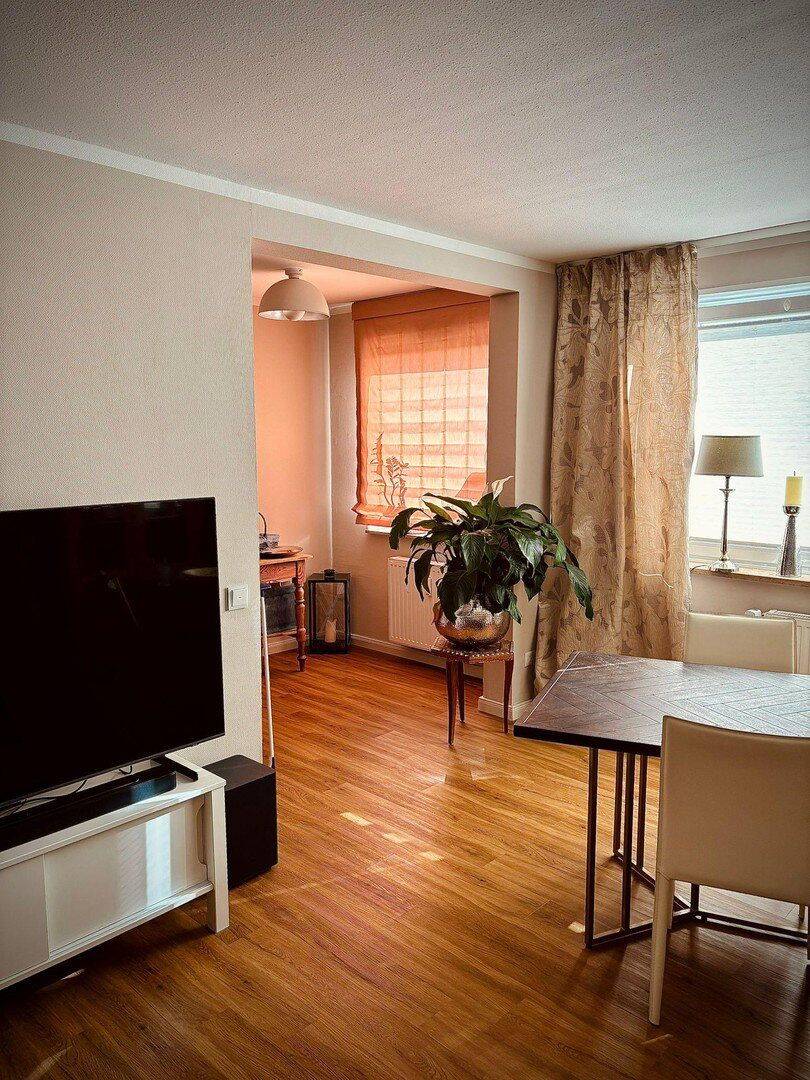 Von Privat urbane Wohnung mit Aussicht, 22765 Hamburg (Altona Altona-Altstadt Altona-Nord Ottensen)