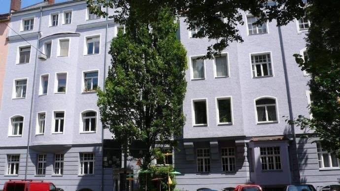 Holzdielencharm in der Rosenau! frisch saniert, 5 Zimmer, Platz für Arbeit, Wohnen und Familie, 90429 Nürnberg