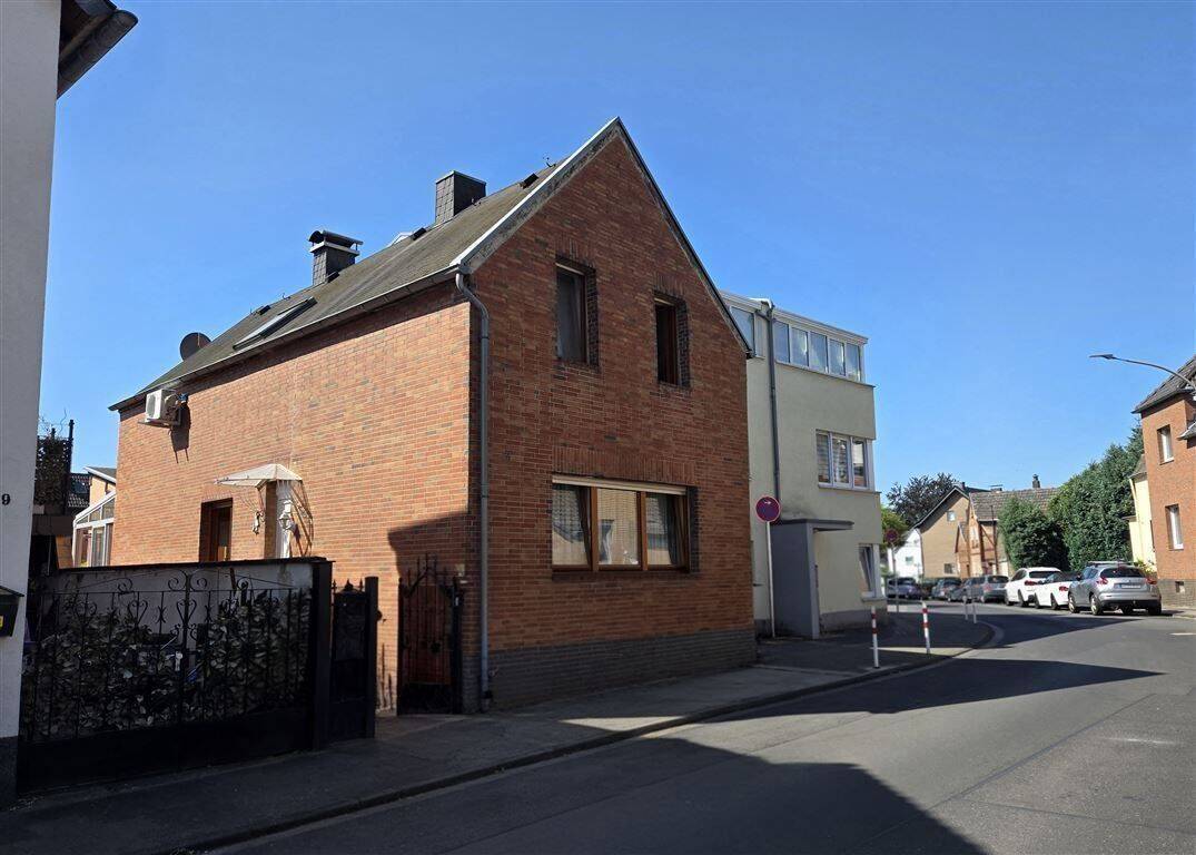Charmantes Altbau-Einfamilienhaus in ruhiger Lage von Alt-Hürth – mit Garten & Kamin, 50354 Hürth