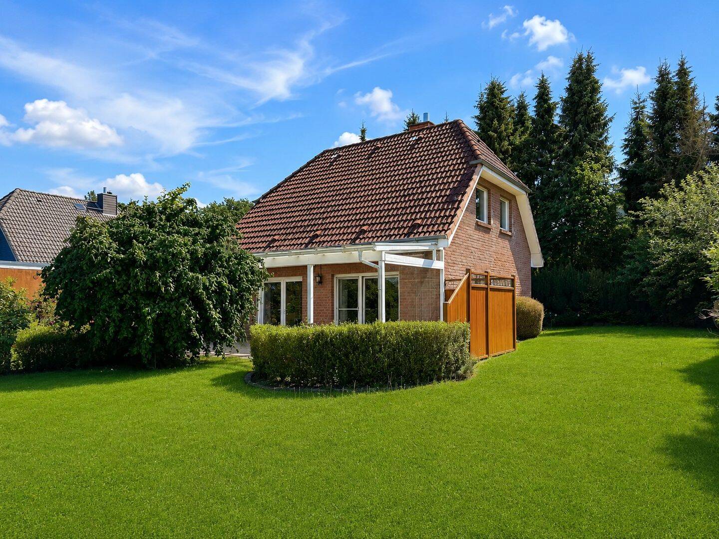Einfamilienhaus mit Vollkeller, Garage und schönem Garten in Dassendorf, 21521 Aumühle