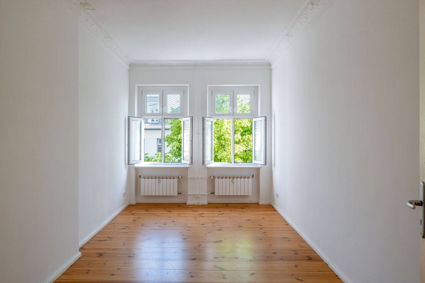 Hier pulsiert das Vergnügen: 3-Zimmer-Altbauwohnung im Weserkiez, 12045 Berlin (Neukölln)