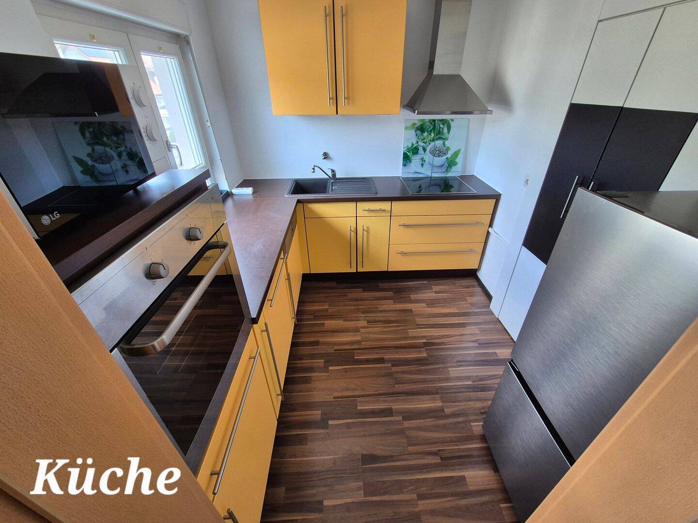 Ideal für Grenzgänger: Lichtdurchflutete 3-Zimmer-Wohnung mit EBK nahe Basel, 79639 Grenzach-Wyhlen