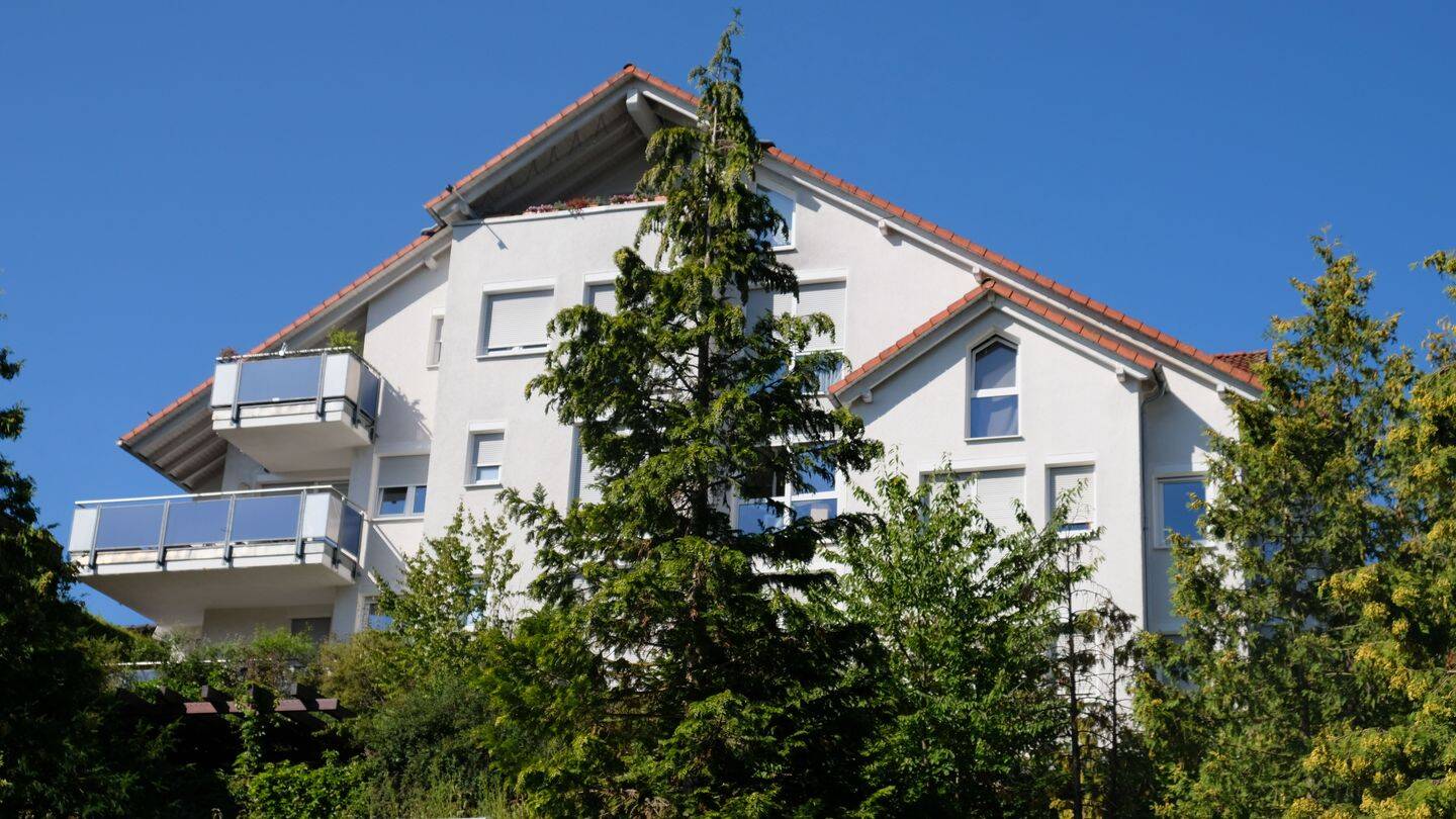 Hochwertig und helle 4-Zimmerwohnung in bevorzugter Höhenlage, 71229 Leonberg