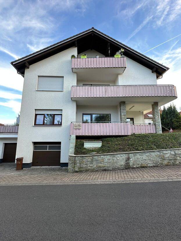 Wohnen Sie doch einfach selber in Ihrem Haus, mit solider Mieteinnahme, 63825 Westerngrund