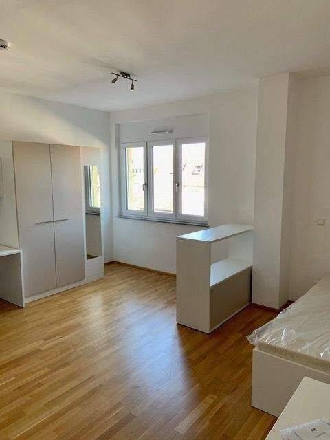 Ruhig und doch zentral! Möblierte 1-Zimmer-Wohnung in Zentrumsnähe, 91052 Erlangen (Anger Erlangen-Ost Erlangen-Süd Innenstadt)