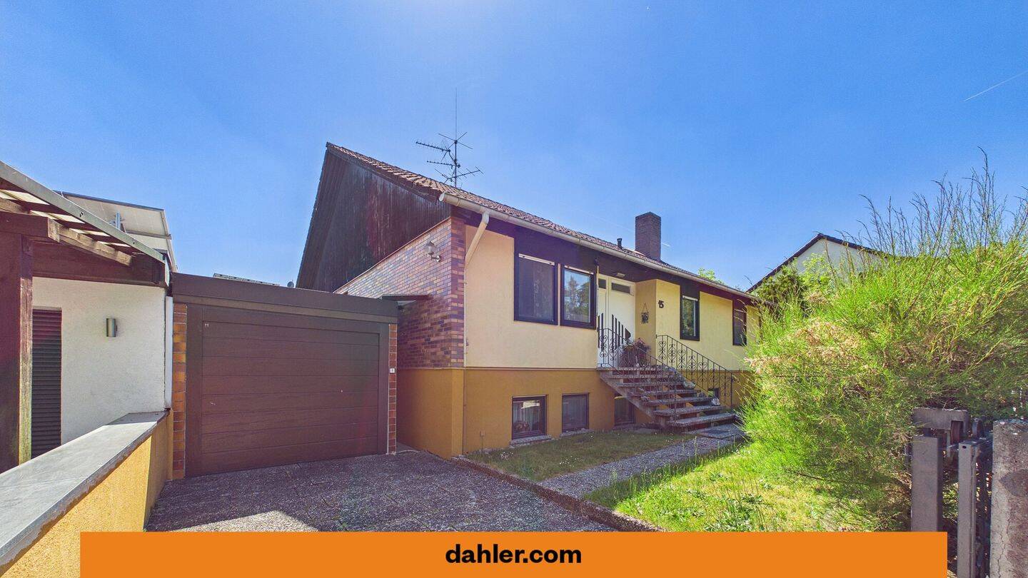 Einfamilienhaus mit Einliegerwohnung in ruhiger Lage, 91085 Weisendorf