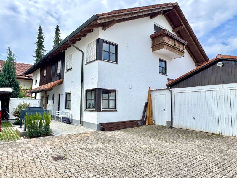 Große, helle 4 ZKB Wohnung mit Balkon über 2 Etagen in Aying / Dürrnhaar, 85653 Aying