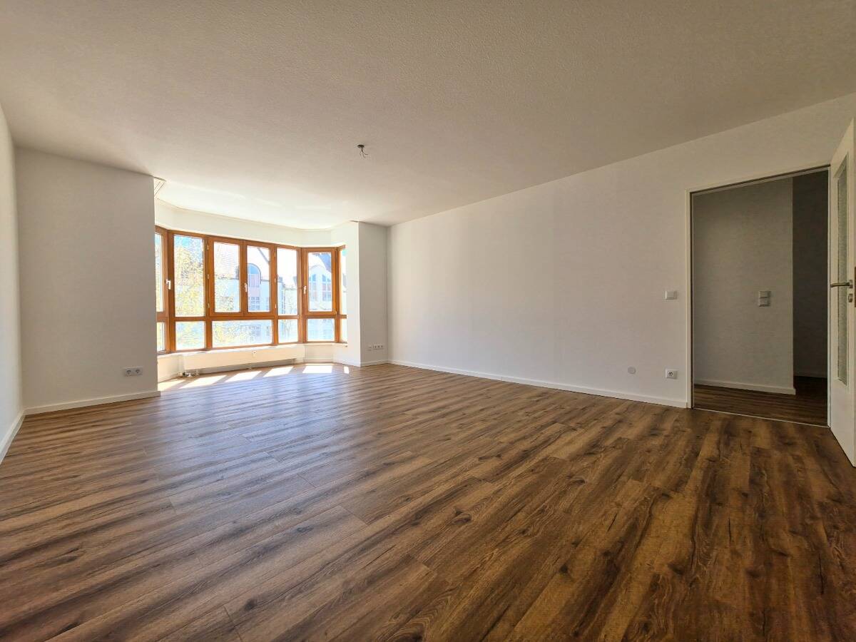Großzügige 4,5-Zimmer-Wohnung in der Ortsmitte Ottobrunn, 85521 Ottobrunn