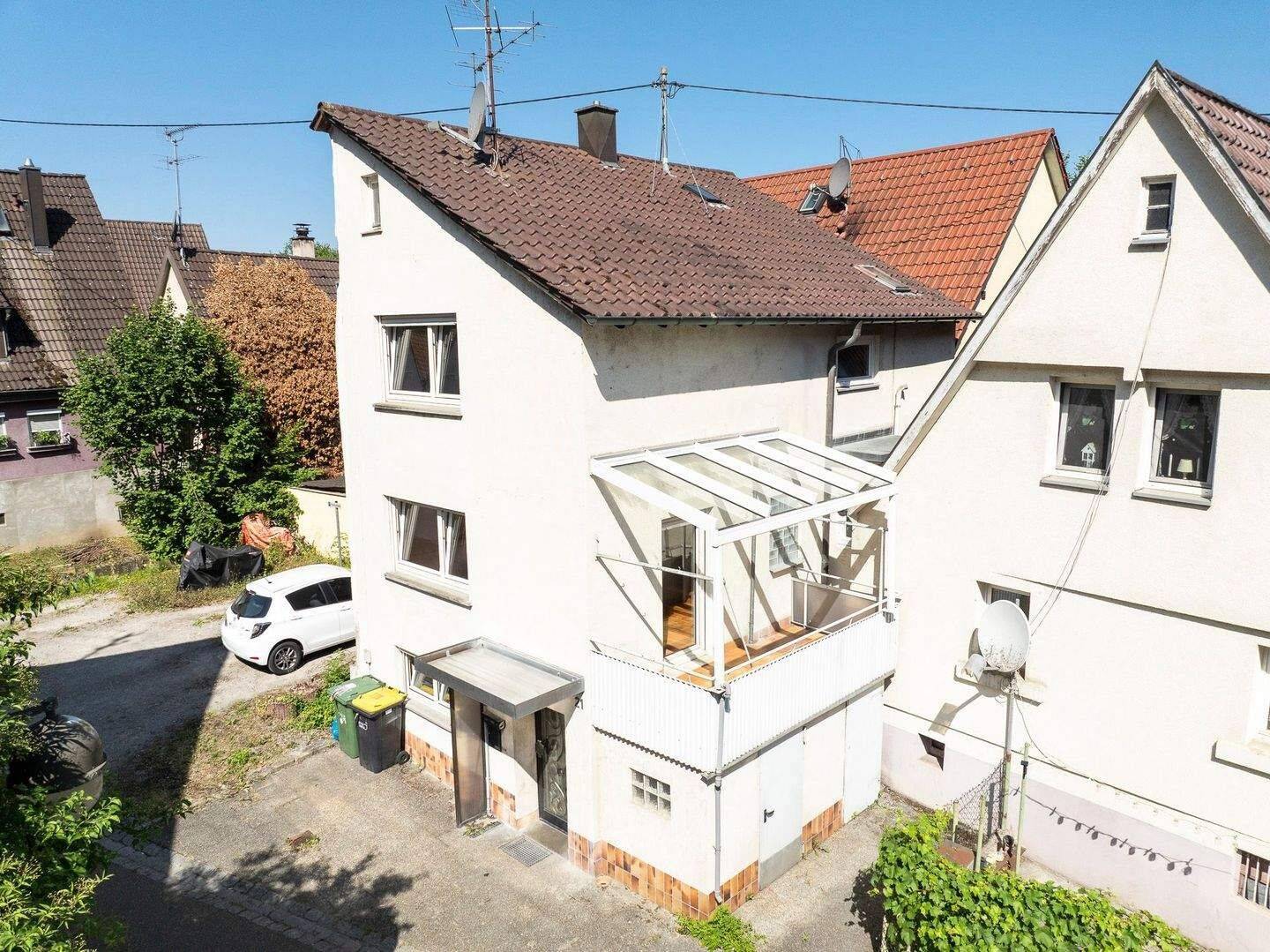 Solide Grundlage für Ihr Wohnprojekt | Renovierungsbedürftige Doppelhaushälfte mit Potential, 71691 Freiberg am Neckar
