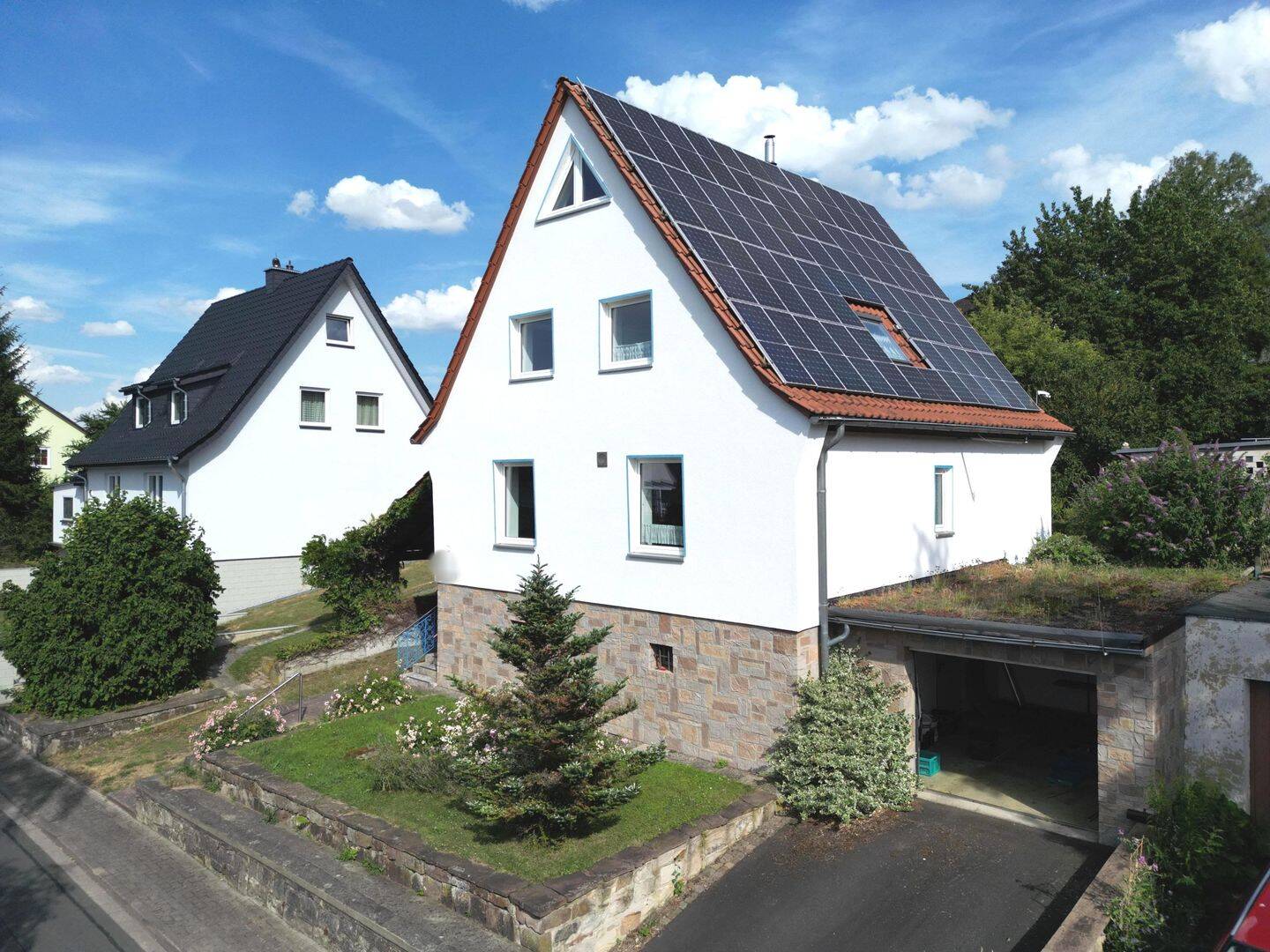Charmantes Einfamilienhaus mit umfangreichen Modernisierungen und liebevoll angelegtem Garten in Kassel-Oberzwehren, 34132 Kassel (Bad Wilhelmshöhe Brasselsberg Niederzwehren Nordshausen Oberzwehren)