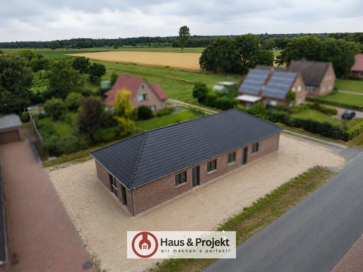 Neubau-Bungalowhälfte in Aurich-Schirum mit Photovoltaikanlage, 26605 Aurich