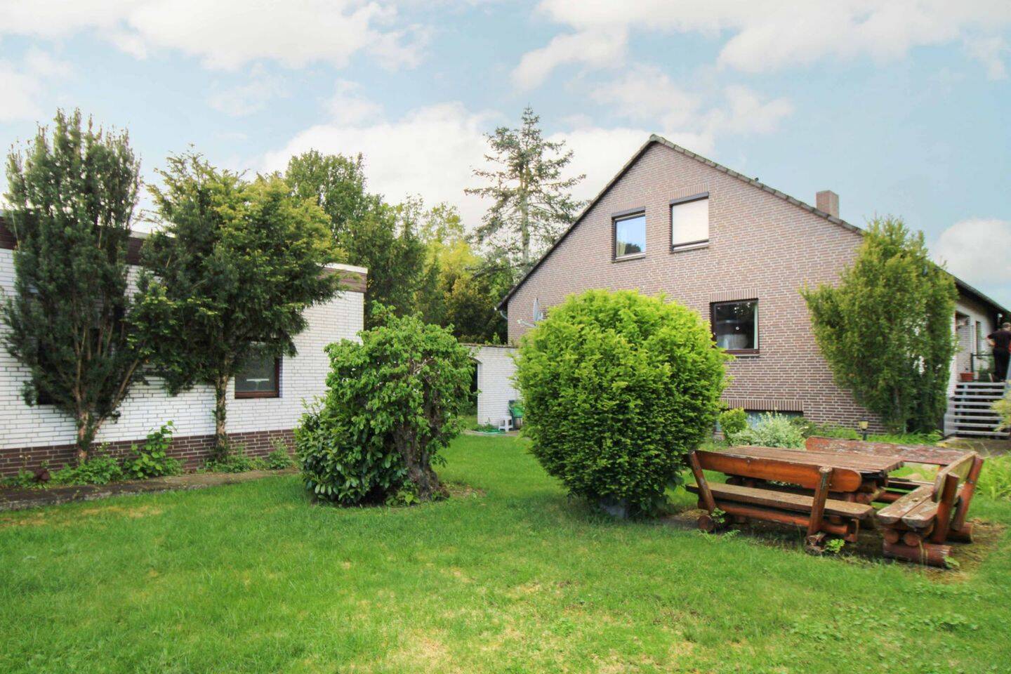 Exklusives Wohnhaus mit Schwimmbad, Sauna, Kachelofen und mehr, 38462 Grafhorst
