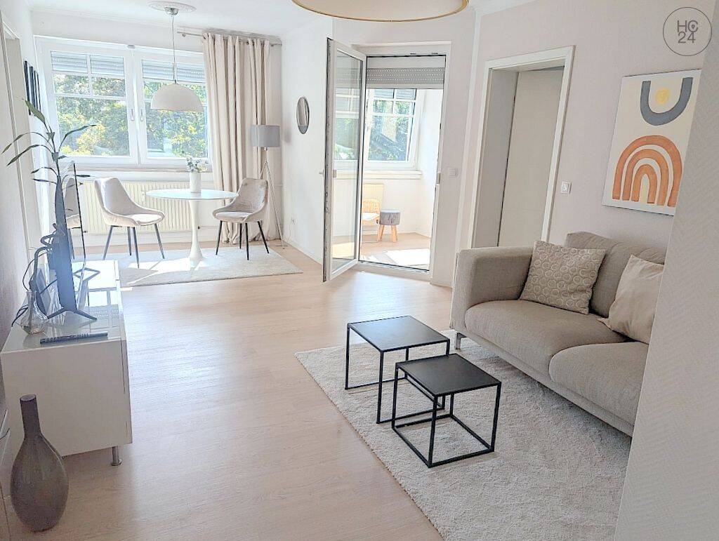 Modern möbliertes Apartment mit WLAN, und Wintergarten, in Nürnberg/Gostenhof, 90429 Nürnberg
