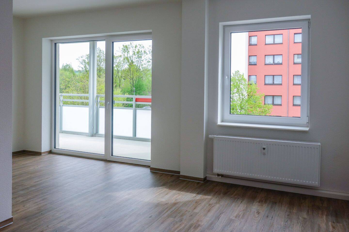 Geräumige 2-Raumwohnung ab Juli, 7381 Pößneck