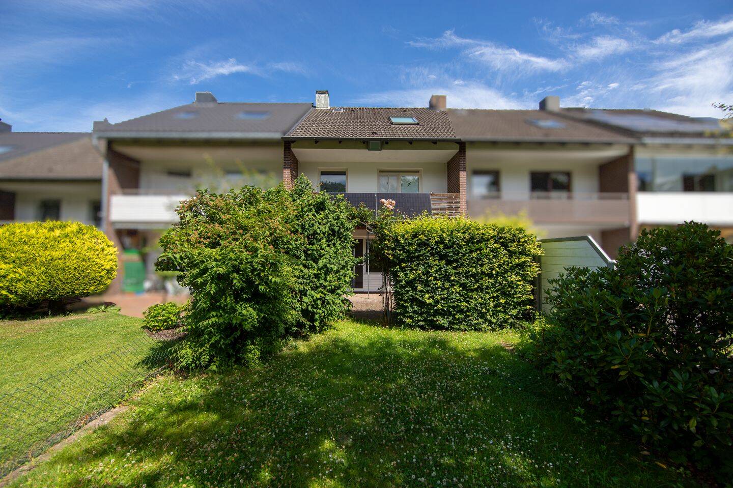Geräumiges Reihenmittelhaus mit Garten, Balkon und Garage in beliebter Wohnlage in 24119 Kronshagen, 24119 Kronshagen