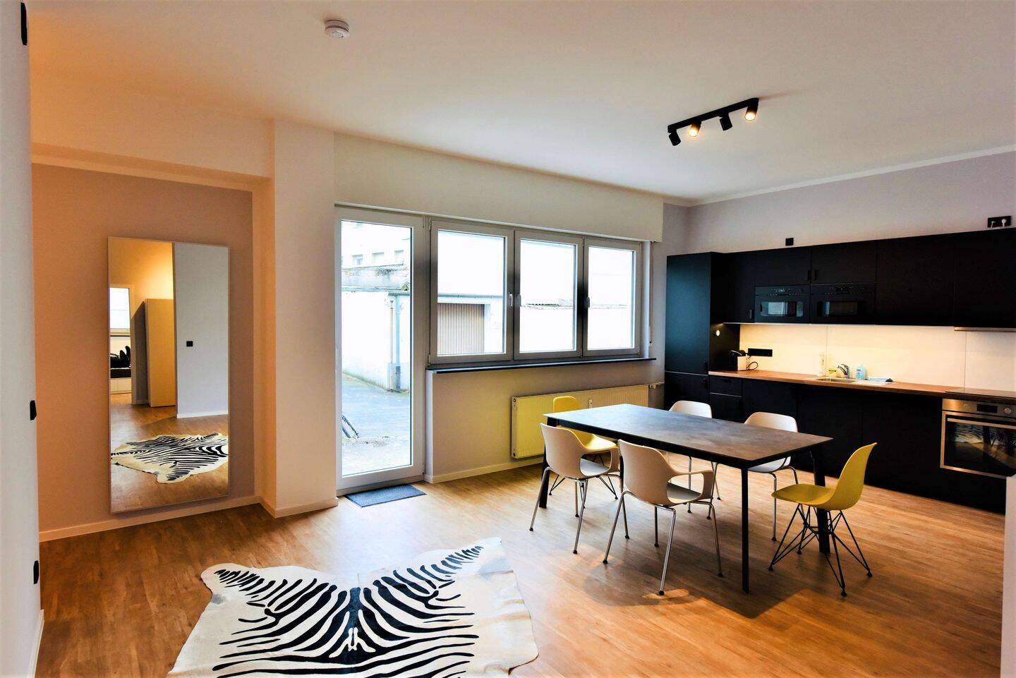 Schönes modernes und möbliertes Zimmer in bester Lage Darmstadt!, 64287 Darmstadt (Darmstadt)