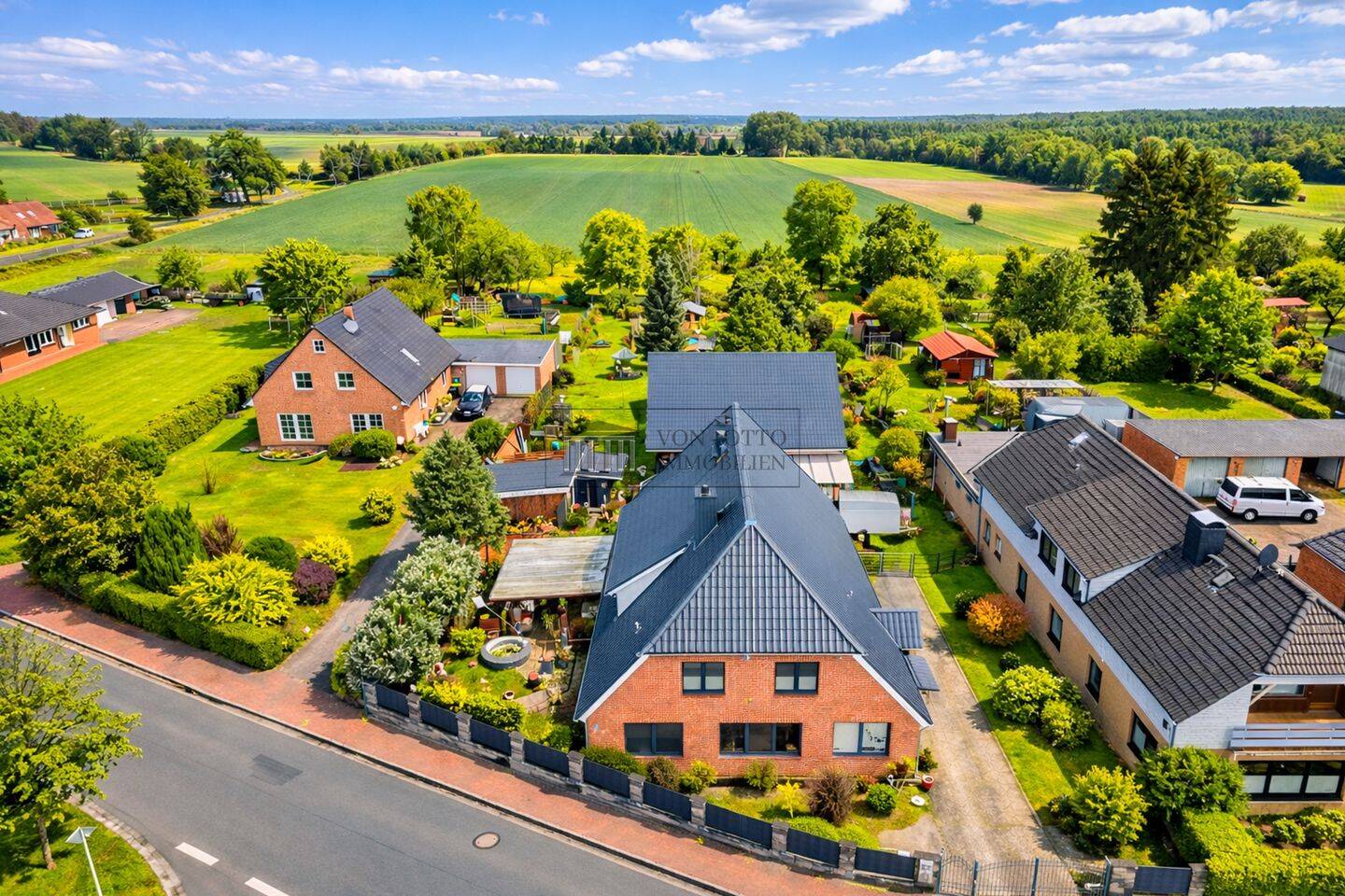 Großzügiges Mehrgenerationenhaus auf 2.500 m² Grundstück, 21354 Bleckede