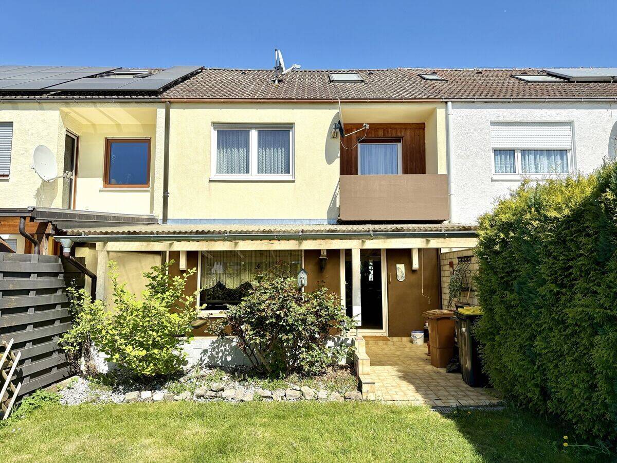 Familienfreundliches Reihenmittelhaus mit Einzelgarage in Senden- Witzighausen, 89250 Senden